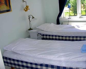 Södra Lund B&B - Ljungsbro - Habitación