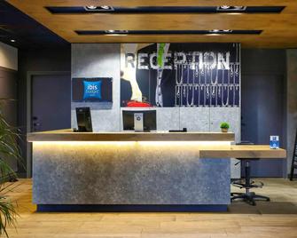 Balladins Geneve Saint Genis Pouilly - Saint-Genis-Pouilly - Front desk