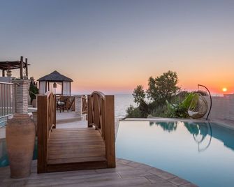 Porta Del Mar Beach Villas - Meso Gerakari