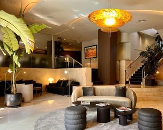 Best Western Premier CMC Girona - Girona - Lobby