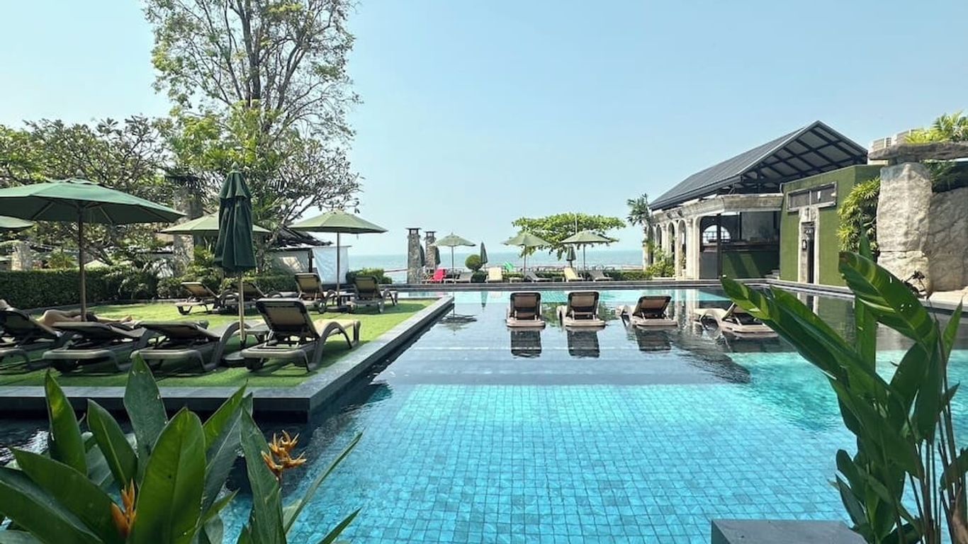 Pattaya Modus Beachfront Resort