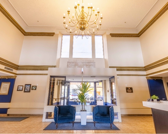 Prince Arthur Waterfront Hotel & Suites - Thunder Bay - Lobby