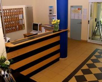Hotel Am Weberplatz - Dresda - Reception