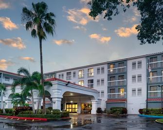 Holiday Inn & Suites Boca Raton - North - Boca Raton - Building