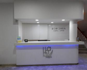 Boronia Hotel Apartments - Larnaca