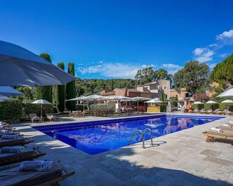 馬達麗娜酒店 - 聖特羅佩 - 游泳池