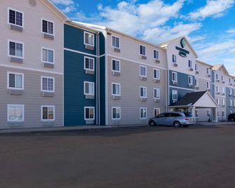 WoodSpring Suites Champaign near University - שמפיין סיטי - בניין