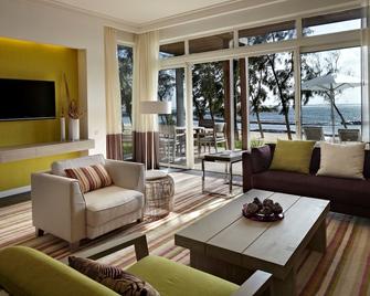 Long Beach Golf & Spa Resort - Belle Mare - Wohnzimmer