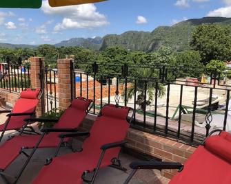 Casa Nilda - Viñales - Balcón