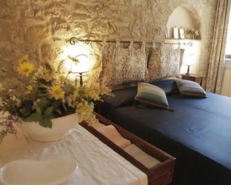 Agriturismo Spazzavento - Le Piazze - Спальня