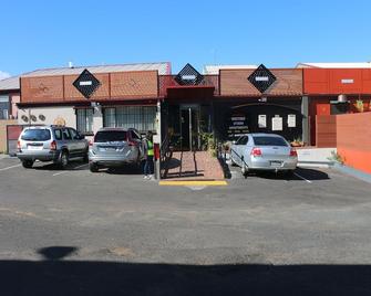 Westside Studio Apartments Room 5 (Small Room) - Armidale - Edificio