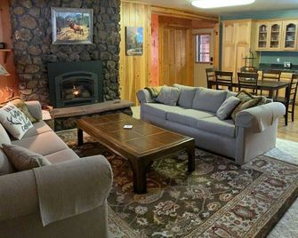 Wahsab Lodge in the Pines - Greer - Sala de estar
