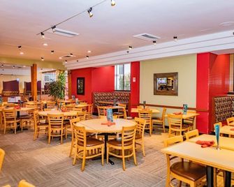 Spacious Suite with On-Site Dining in Medical Hub - Near Harvard Medical School - Boston - Restaurante