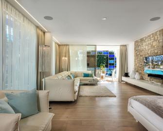 Eden Reserve Hotel - Gardone Riviera - Living room