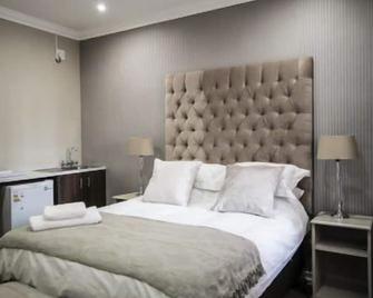 The Royal Guest House - Klerksdorp - Habitación