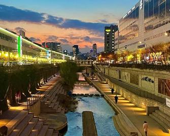 Artravel Myeongdong - Seoul - Pool