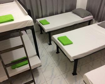 Laguno Bed And Breakfast Hostel - Moalboal - Chambre