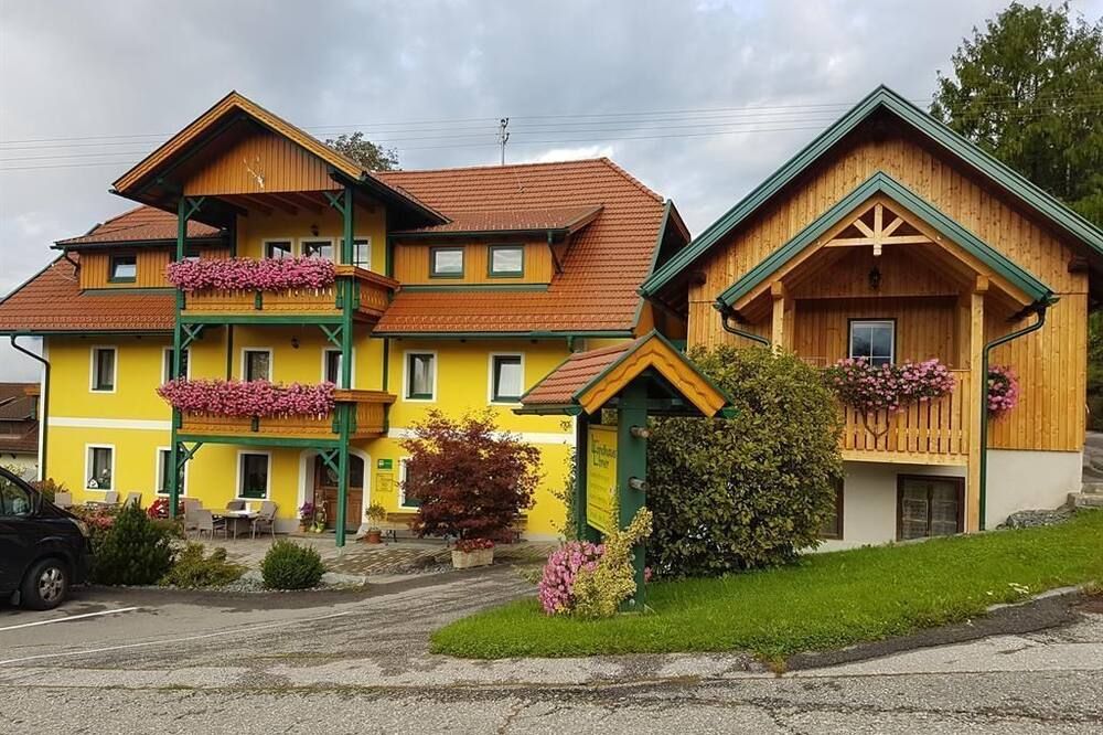 Doppelzimmer Nr. 1 und 3 mit Balkon - Landhaus Ebner - מילשטאט - בניין