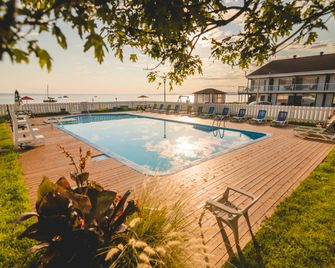 Riôtel Carleton-sur-Mer - Carleton-sur-Mer - Pool