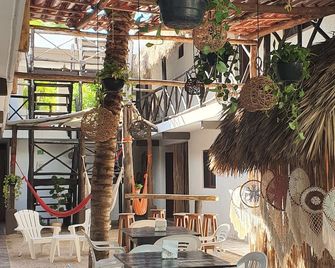Hotelito El Cuyo - El Cuyo - Patio