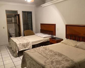 Hotel Abasolo Habitación doble - Tequila - Спальня