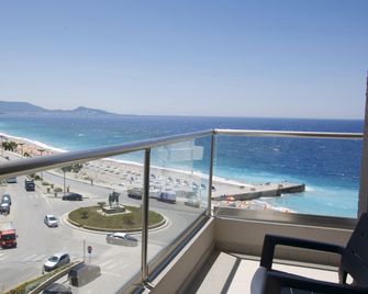 Europa Hotel - Rodes - Varanda