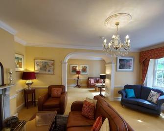 Rose In Vale Country House Hotel - St. Agnes - Living room