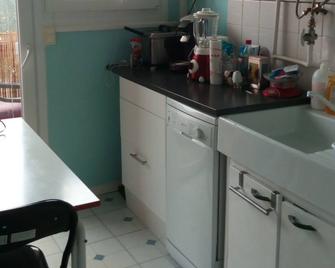 Comfortable room with wifi, fan, additional heating - Toul