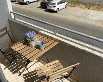Comfort Apartment - Larnaka - Balkón