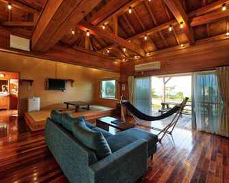 Nagahama Beach Resort Kanon - Nakijin - Pokój dzienny