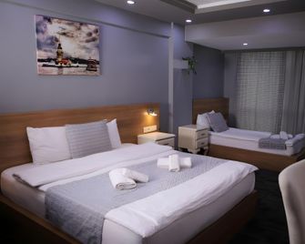 lily airport otel - Karaburun - Bedroom