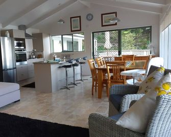 Water's Edge Holiday Homes - Opua