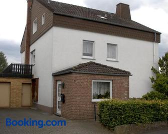 Pension Familie Schwarz Gbr - Bad Driburg - Building