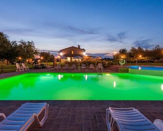 Agriturismo Il Cantico di San Francesco - Bastia umbra - Piscina