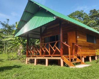 Quirquincho House - Puerto Maldonado - Edificio