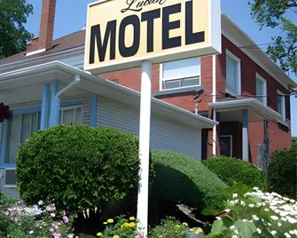Lucien Motel - Whitby - Gebouw