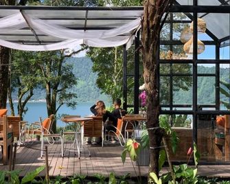 Green Lava Glamping Bedugul - Baturiti - Patio