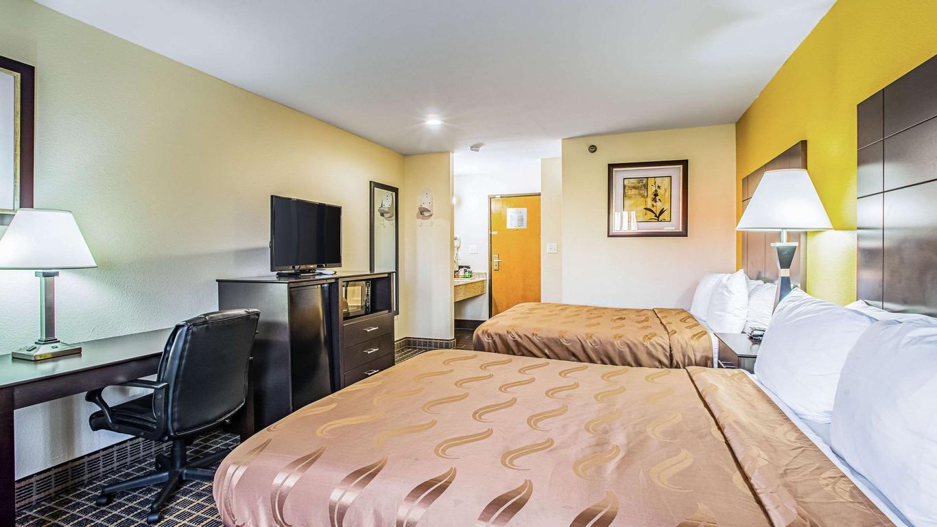 Quality Inn Carbondale University area