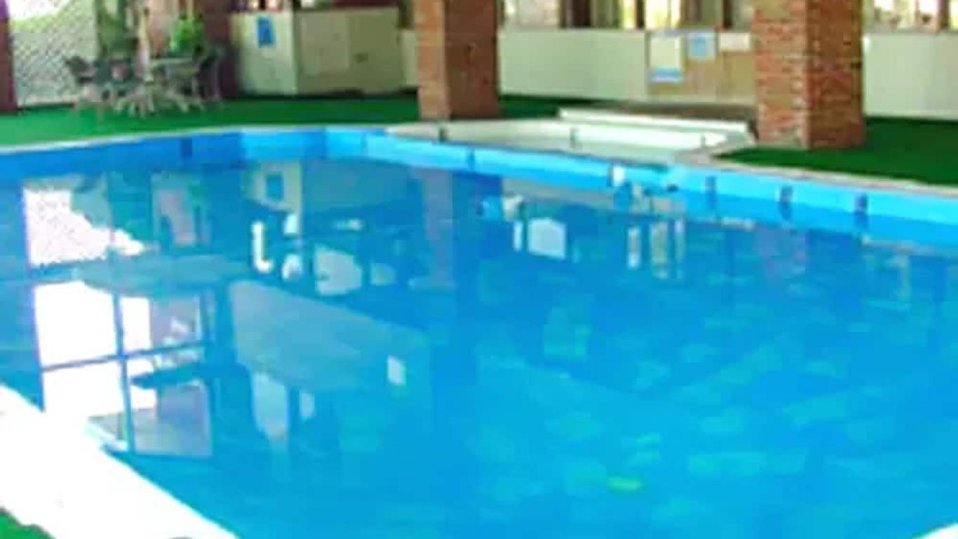 Brentwood Motor Inn