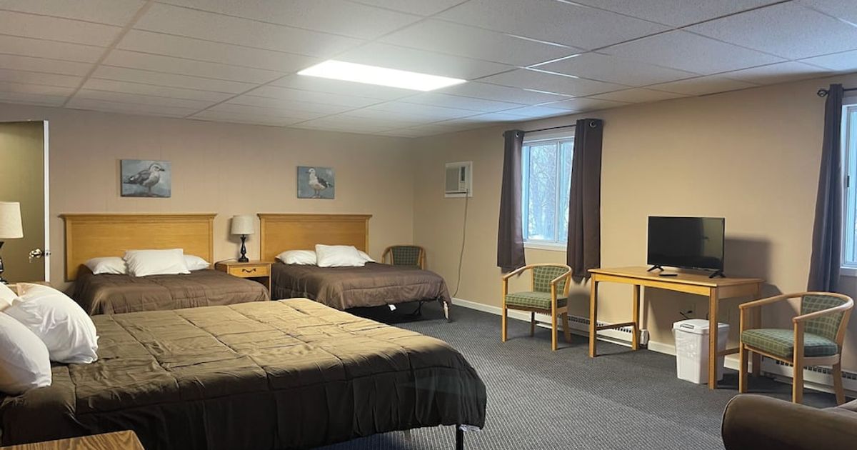 fletchys-pictured-rocks-resort-from-212-grand-marais-hotel-deals