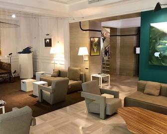 Le Windsor, Jungle Art Hotel - Nice - Lounge
