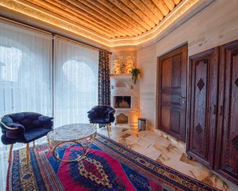 Safran Cave Hotel - Göreme - Living room