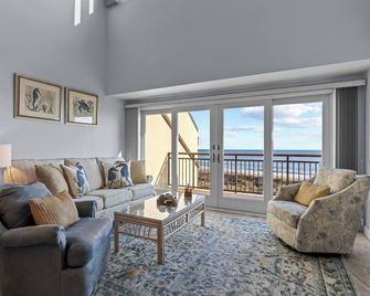 Pi in the Sky - Oceanfront, top floor, glorious views! Beachwalk 314 - Pine Knoll Shores - Living room
