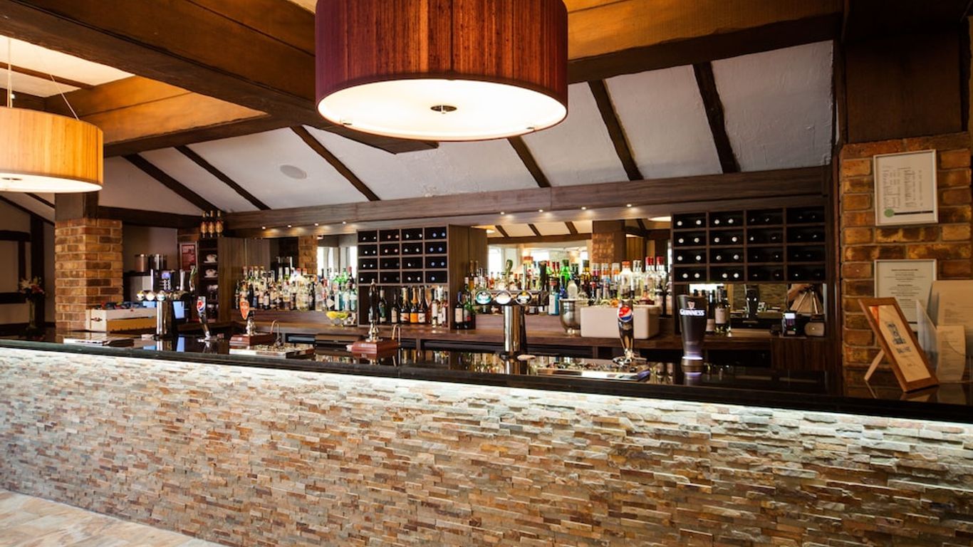 The Legacy Rose & Crown Hotel