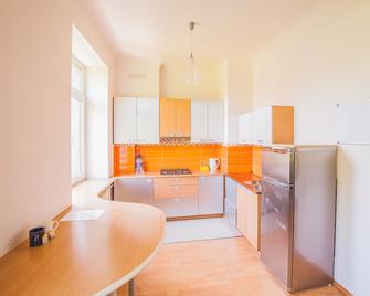 Fresh 2-room apartment in the very heart Old-Town - Riga - Kitchen