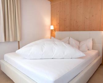 Alpenblick Ferienschlössl - Hippach - Schlafzimmer