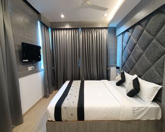 Hotel Beverly Palace Santacruz - Near Bkc - Mumbai Airport T1 - Mumbai