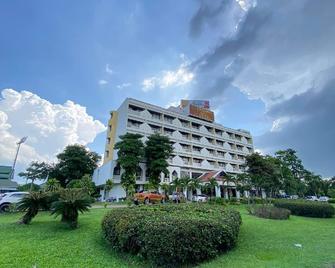Phuphanplace Hotel - Sakon Nakhon - Budova