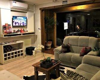 Pousada Jasmim - גרמאדו - סלון