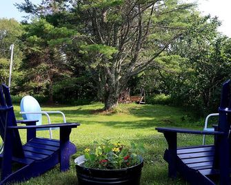 Snowball Hill Cottage - Near Pemaquid Beach & New Harbor Village. - Bristol - Patio